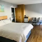 Leanna's Lodge, Keshcarrigan Отель типа 