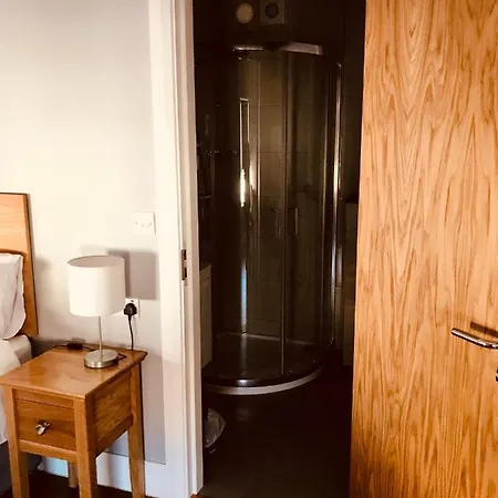 Leanna's Lodge, Keshcarrigan County Leitrim