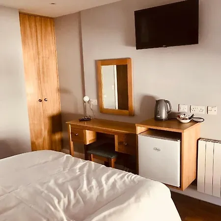 Leanna's Lodge, Keshcarrigan Отель типа 