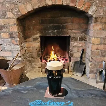 Leanna's Lodge, Keshcarrigan * County Leitrim