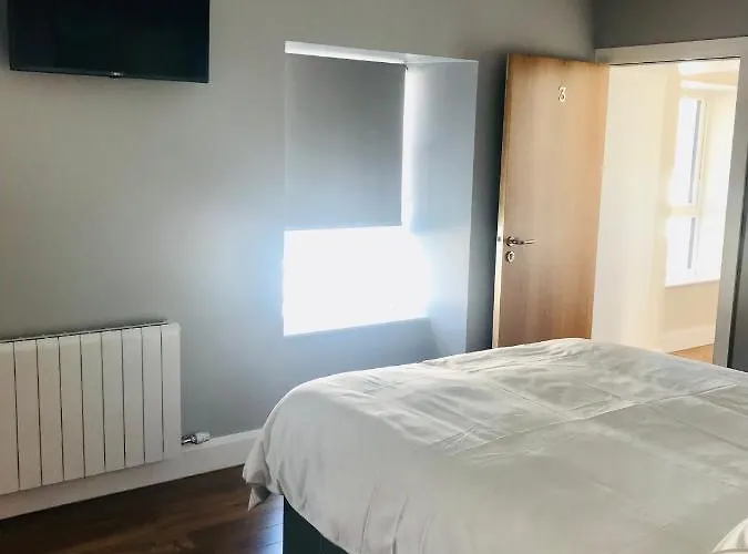 Leanna's Lodge, Keshcarrigan County Leitrim